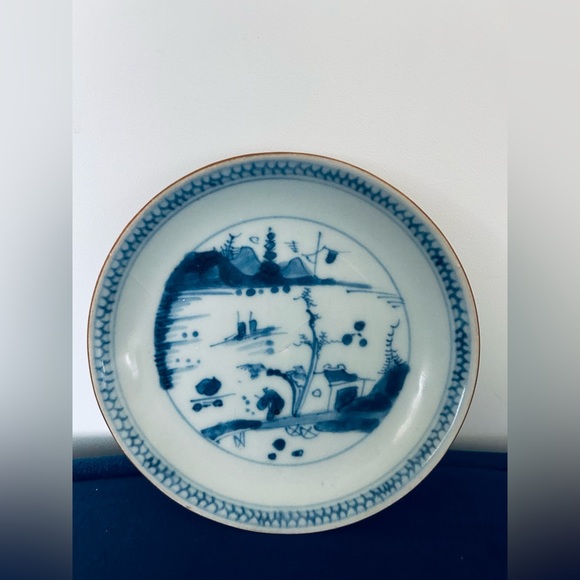 Vintage Vietnamese Chu Dau set of one saucer and teacup - Picture 4 of 9